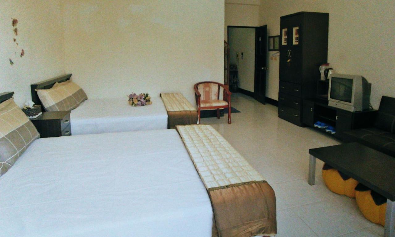 Chulu Wenxin Xiao Zhan Homestay Exterior foto